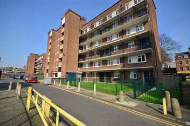  Image of 2 bedroom Maisonette for sale in Geffrye Estate London N1 at Islington London Islington, N1 6RX