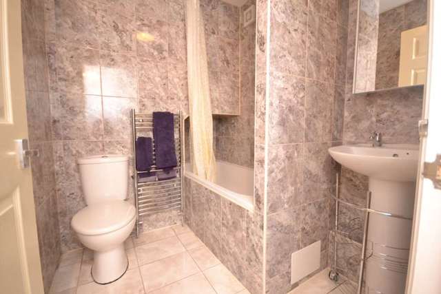  Image of 1 bedroom House Share to rent in George Street Caversham Reading RG4 at George Street Caversham Reading, RG4 8DG