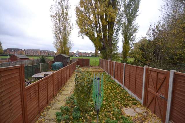  Image of 1 bedroom House Share to rent in George Street Caversham Reading RG4 at George Street Caversham Reading, RG4 8DG