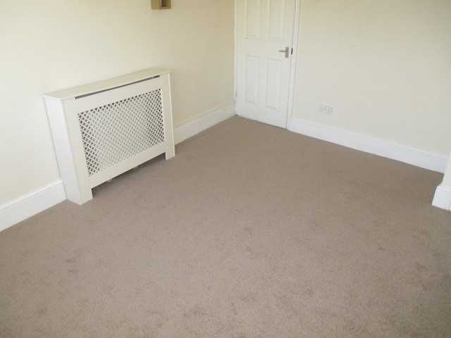  Image of 1 bedroom Ground Flat for sale in George Street Portsmouth PO1 at George Street Fratton Portsmouth, PO1 5QY