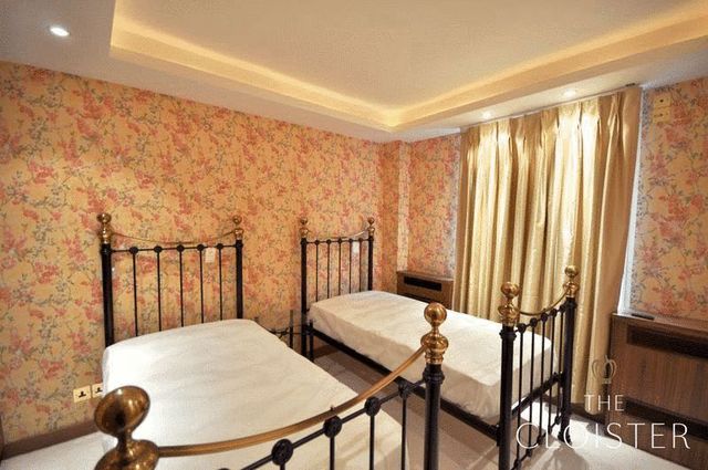  Image of 3 bedroom Flat for sale in George Street London W1H at George Street  London, W1H 7HN