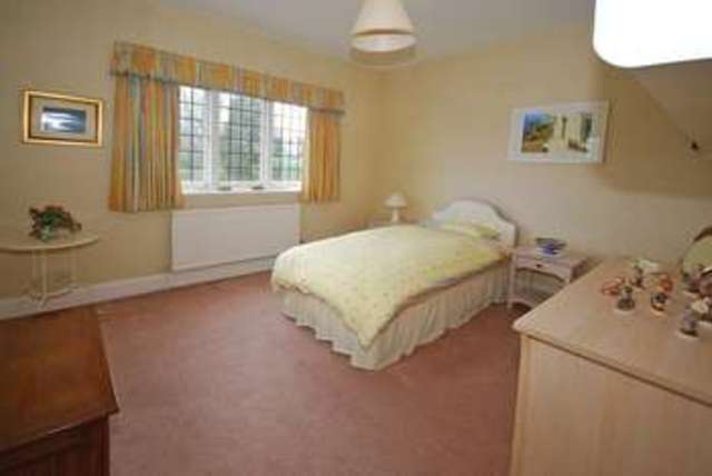  Image of 6 bedroom Detached house for sale in Glasllwch Lane Newport NP20 at Glasllwch Lane  Newport, NP20 3PR