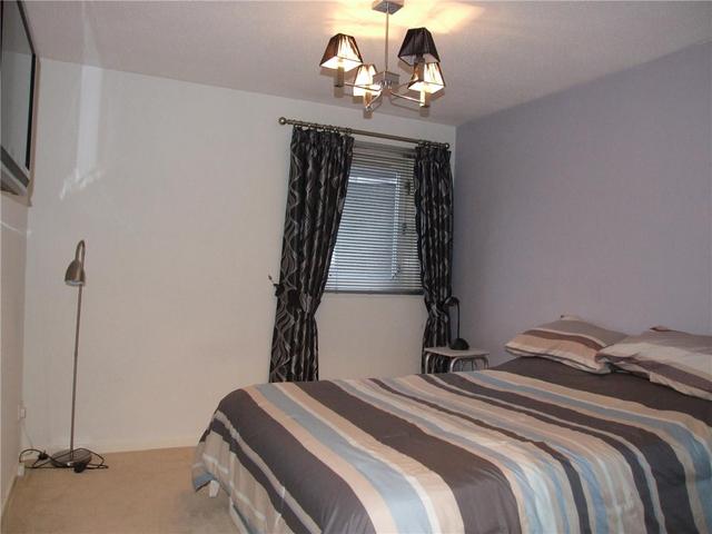  Image of 3 bedroom Flat to rent in Glentanar Crescent Dyce Aberdeen AB21 at Dyce Aberdeen Aberdeen, AB21 7LZ