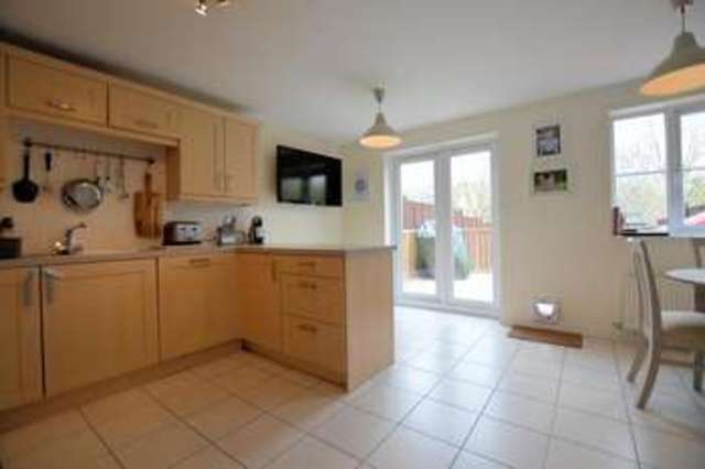  Image of 4 bedroom Terraced house for sale in Gloucester Avenue Shinfield Reading RG2 at Shinfield  Reading, RG2 9GA