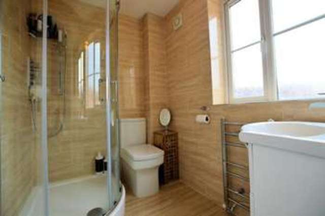  Image of 4 bedroom Terraced house for sale in Gloucester Avenue Shinfield Reading RG2 at Shinfield  Reading, RG2 9GA