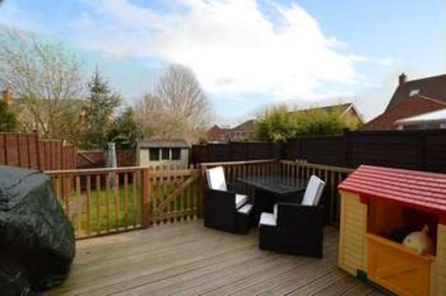  Image of 4 bedroom Terraced house for sale in Gloucester Avenue Shinfield Reading RG2 at Shinfield  Reading, RG2 9GA