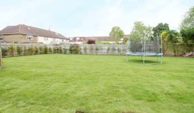  Image of 3 bedroom Detached house to rent in Goffs Oak Avenue Goffs Oak Waltham Cross EN7 at Goffs Oak Avenue Goffs Oak Waltham Cross, EN7 5NJ
