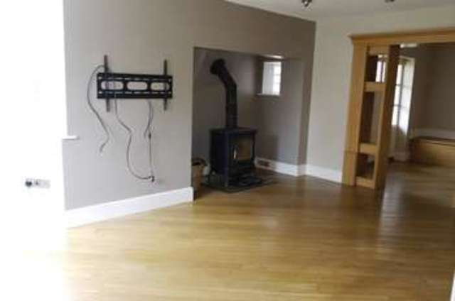  Image of 4 bedroom Detached house for sale in Goole Road Hook Goole DN14 at Hook East Yorkshire, DN14 5NG