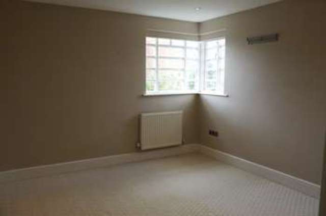  Image of 4 bedroom Detached house for sale in Goole Road Hook Goole DN14 at Hook East Yorkshire, DN14 5NG