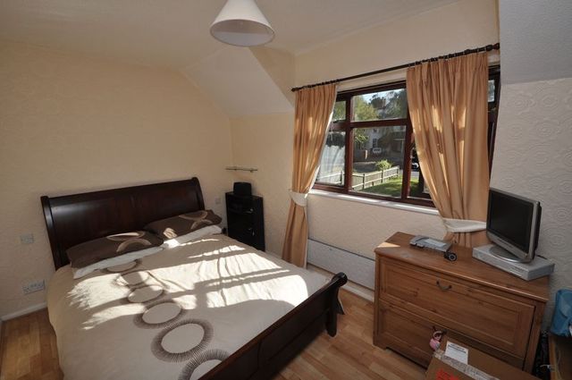  Image of 1 bedroom Terraced house to rent in Gordon Road Camberley GU15 at Gordon Road  Camberley, GU15 2JJ