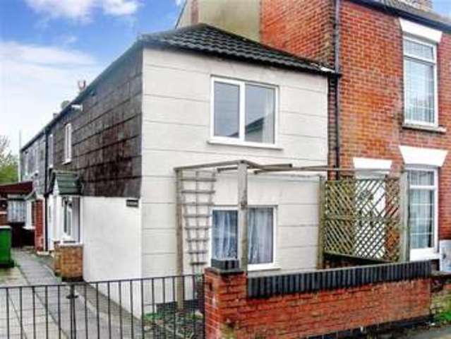  Image of 2 bedroom Detached house for sale in Gordon Road Fareham PO16 at Fareham Hampshire Fareham, PO16 7TQ