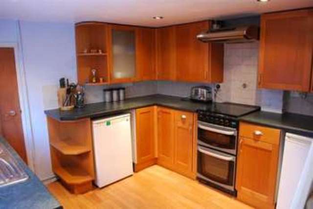  Image of 2 bedroom Detached house for sale in Gordon Road Fareham PO16 at Fareham Hampshire Fareham, PO16 7TQ