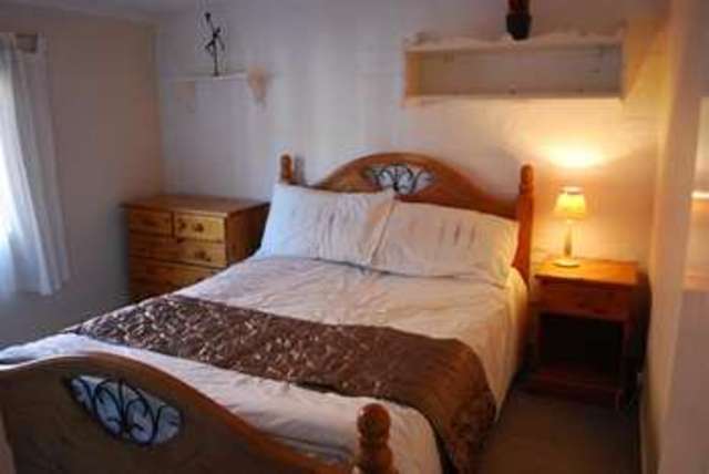  Image of 2 bedroom Detached house for sale in Gordon Road Fareham PO16 at Fareham Hampshire Fareham, PO16 7TQ