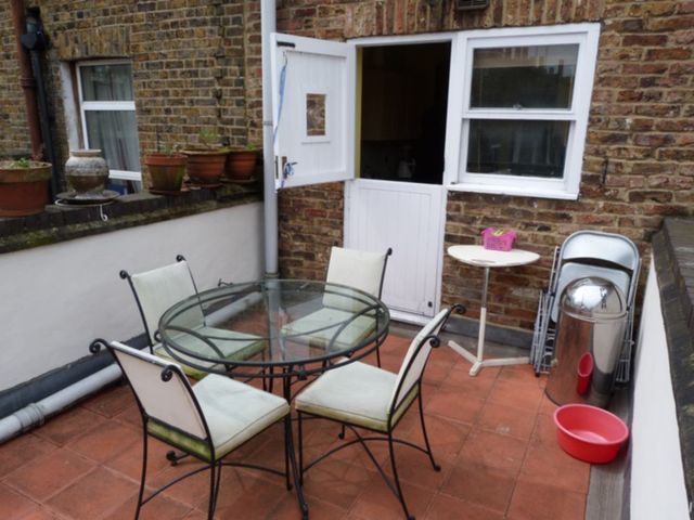  Image of 3 bedroom Flat to rent in Gray