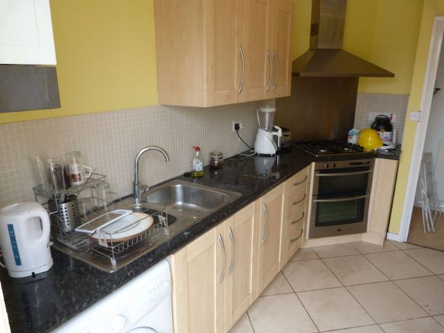  Image of 3 bedroom Flat to rent in Gray