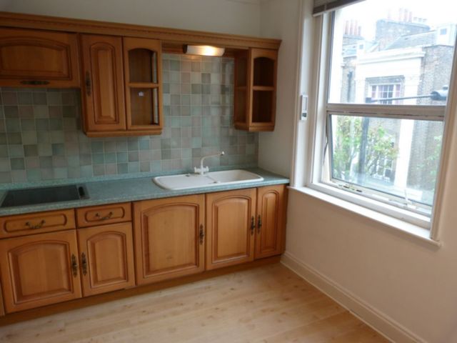  Image of 3 bedroom Apartment to rent in Gray