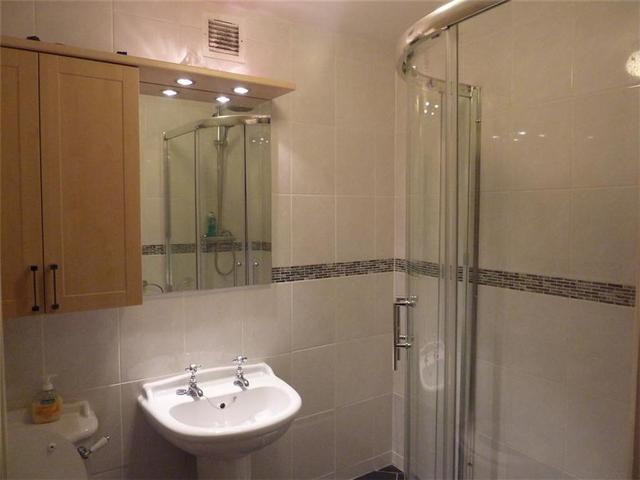  Image of 1 bedroom Flat to rent in Great Western Road Glasgow G4 at St Georges Cross Glasgow Glasgow, G4 9AD