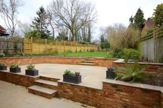  Image of 3 bedroom Semi-Detached house to rent in Thames Street Sonning Reading RG4 at Thames Street Sonning Reading, RG4 6UX