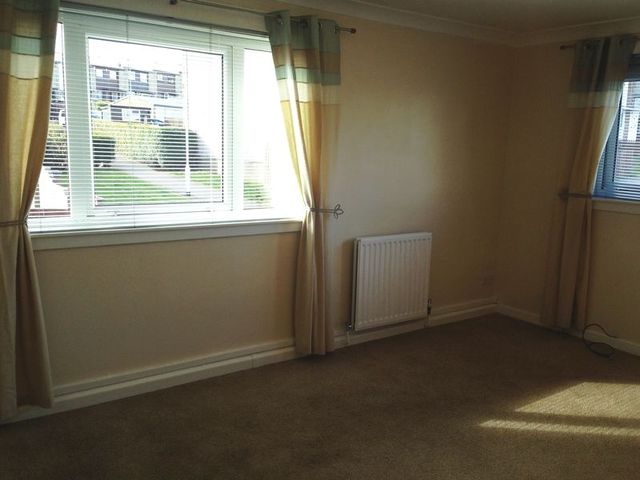  Image of 1 bedroom Flat for sale in Greenloanings Kirkcaldy KY2 at Greenloanings  Kirkcaldy, KY2 6NJ