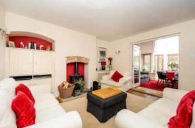  Image of 2 bedroom Detached house for sale in High Road Epping CM16 at High Road Epping Epping, CM16 4DH