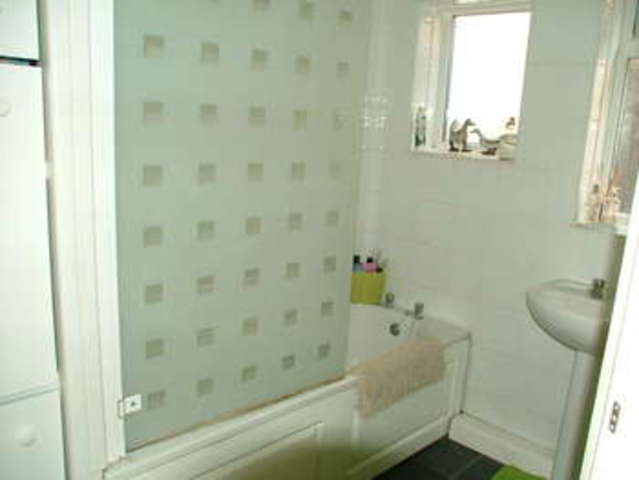  Image of 2 bedroom Flat for sale in Norton Road Winton Bournemouth BH9 at Norton Road  Bournemouth, BH9 2PY