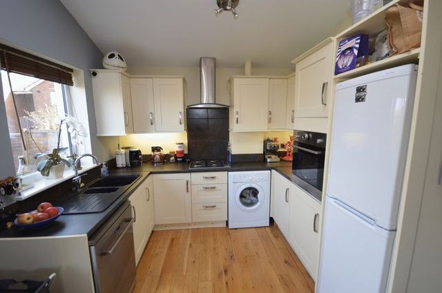  Image of 3 bedroom Detached house for sale in Grove Road Houghton Regis Dunstable LU5 at 1a Grove Road  Houghton Regis, LU5 5PD