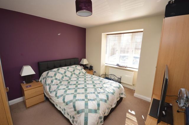  Image of 3 bedroom Detached house for sale in Grove Road Houghton Regis Dunstable LU5 at 1a Grove Road  Houghton Regis, LU5 5PD