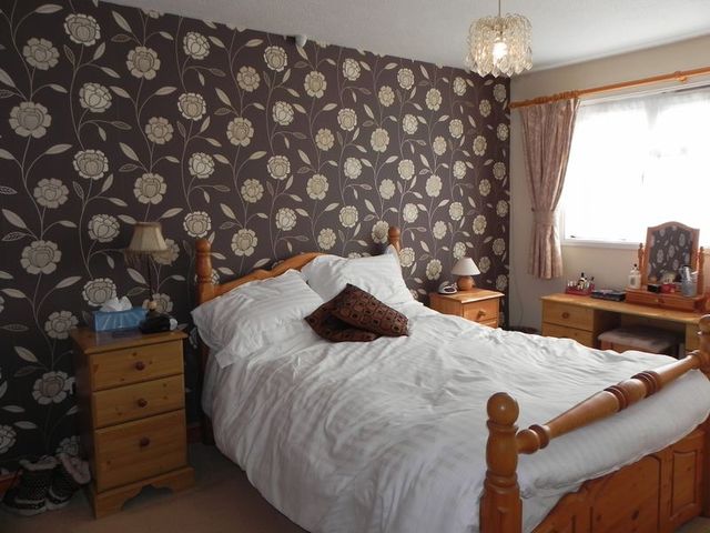  Image of 3 bedroom Terraced house for sale in Guilfords Harlow CM17 at Guilfords  Old Harlow, CM17 0HX