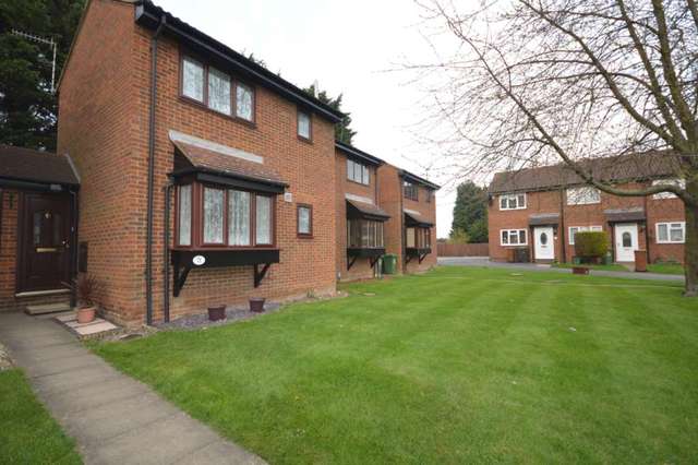  Image of 1 bedroom Detached house for sale in Halifield Drive Belvedere DA17 at Halifield Drive  Belvedere, DA17 5RS