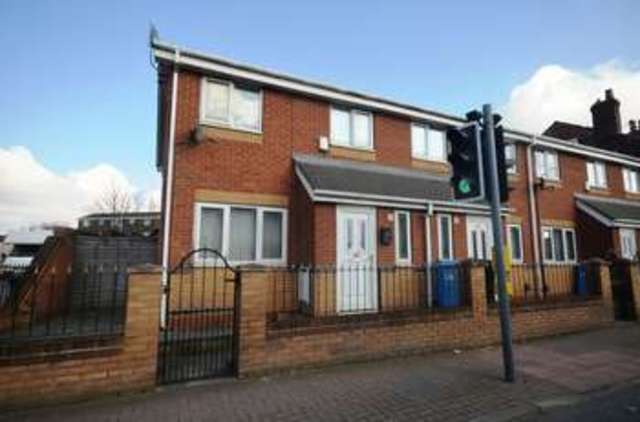  Image of 3 bedroom Terraced house to rent in Halton View Road Widnes WA8 at Halton View Road  Widnes, WA8 0TT
