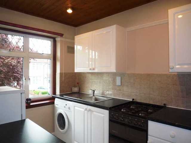  Image of 1 bedroom Flat to rent in Whitefriars Drive Harrow HA3 at Whitefriars Drive  Harrow, HA3 5HN
