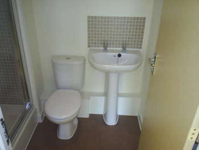  Image of 2 bedroom Flat to rent in Harry Zeital Way London E5 at London, E5 9RE