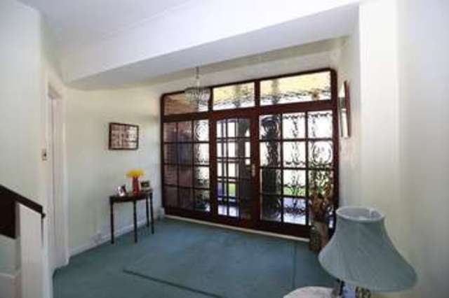  Image of 5 bedroom Detached house for sale in Kingsland Garden Close Plymouth PL3 at Mannamead Plymouth Devon, PL3 5NR