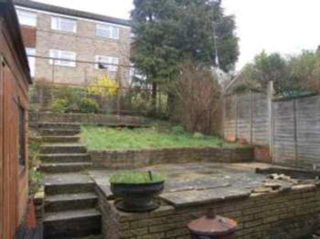  Image of 3 bedroom Detached house for sale in Lower Hanger Haslemere GU27 at Haslemere Surrey Hammer, GU27 1LU