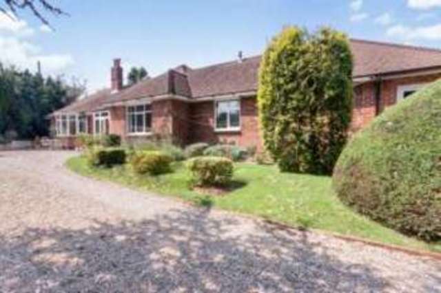 Image of 4 bedroom Bungalow for sale in Hastings Road Battle TN33 at Battle East Sussex Telham, TN33 0TW