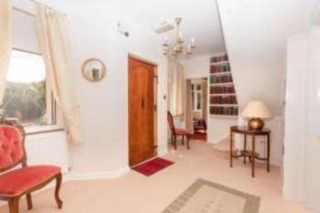  Image of 4 bedroom Bungalow for sale in Hastings Road Battle TN33 at Battle East Sussex Telham, TN33 0TW
