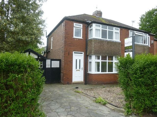  Image of 3 bedroom Semi-Detached house to rent in Heathmoor Avenue Lowton Warrington WA3 at Heathmoor Avenue Lowton Lowton, WA3 1HP
