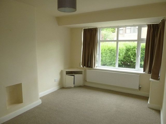  Image of 3 bedroom Semi-Detached house to rent in Heathmoor Avenue Lowton Warrington WA3 at Heathmoor Avenue Lowton Lowton, WA3 1HP