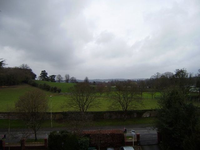  Image of 3 bedroom Flat to rent in Fairmile Henley-on-Thames RG9 at Fairmile  Henley-On-Thames, RG9 2JR