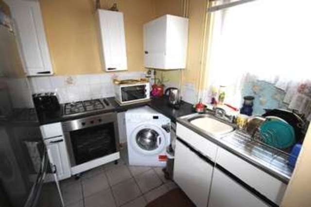  Image of 3 bedroom Terraced house for sale in Henshaw Road Wellingborough NN8 at Henshaw Road  Wellingborough, NN8 2AZ