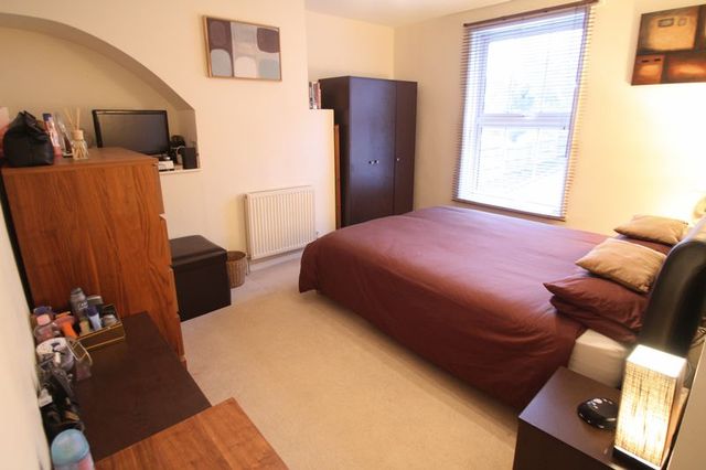  Image of 1 bedroom Flat to rent in Herbert Street Hemel Hempstead HP2 at Herbert Street  Hemel Hempstead, HP2 5HW