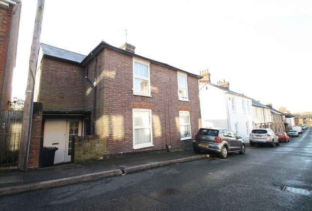  Image of 1 bedroom Flat to rent in Herbert Street Hemel Hempstead HP2 at Herbert Street  Hemel Hempstead, HP2 5HW