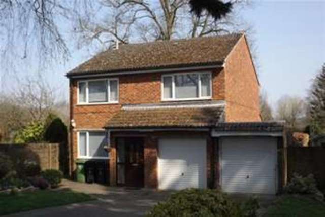  Image of 4 bedroom Detached house to rent in Heronslade Warminster BA12 at Warminster, BA12 9HR