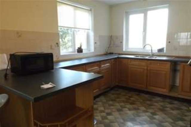  Image of 4 bedroom Detached house to rent in Heronslade Warminster BA12 at Warminster, BA12 9HR