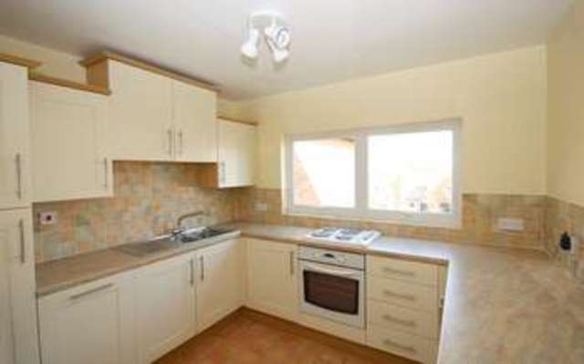  Image of 2 bedroom Flat to rent in Meadow Road Henley-on-Thames RG9 at Meadow Road  Henley On Thames, RG9 1BD