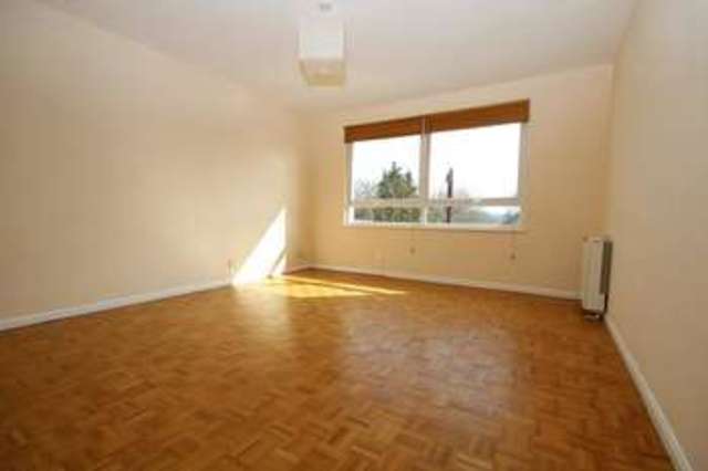  Image of 2 bedroom Flat to rent in Meadow Road Henley-on-Thames RG9 at Meadow Road  Henley On Thames, RG9 1BD