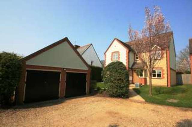  Image of 4 bedroom Detached house to rent in High Street Cuddesdon Oxford OX44 at Cuddesdon Oxford Oxfordshire, OX44 9HP