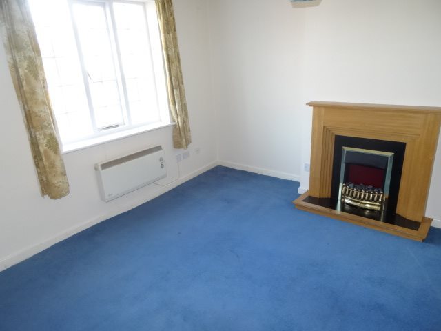  Image of 2 bedroom Flat to rent in High Street Pershore WR10 at Pershore Worcestershire Pershore, WR10 1DU