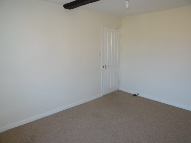  Image of 2 bedroom Flat to rent in High Street Pershore WR10 at Pershore Worcestershire Pershore, WR10 1DU