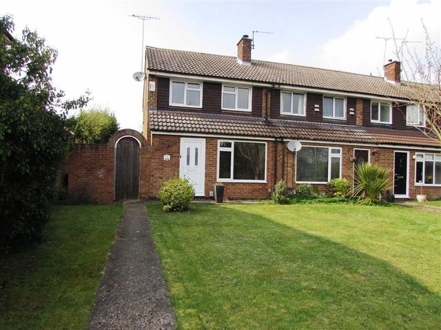  Image of 3 bedroom Property for sale in High Street Westoning Bedford MK45 at High Street Westoning Westoning, MK45 5JQ